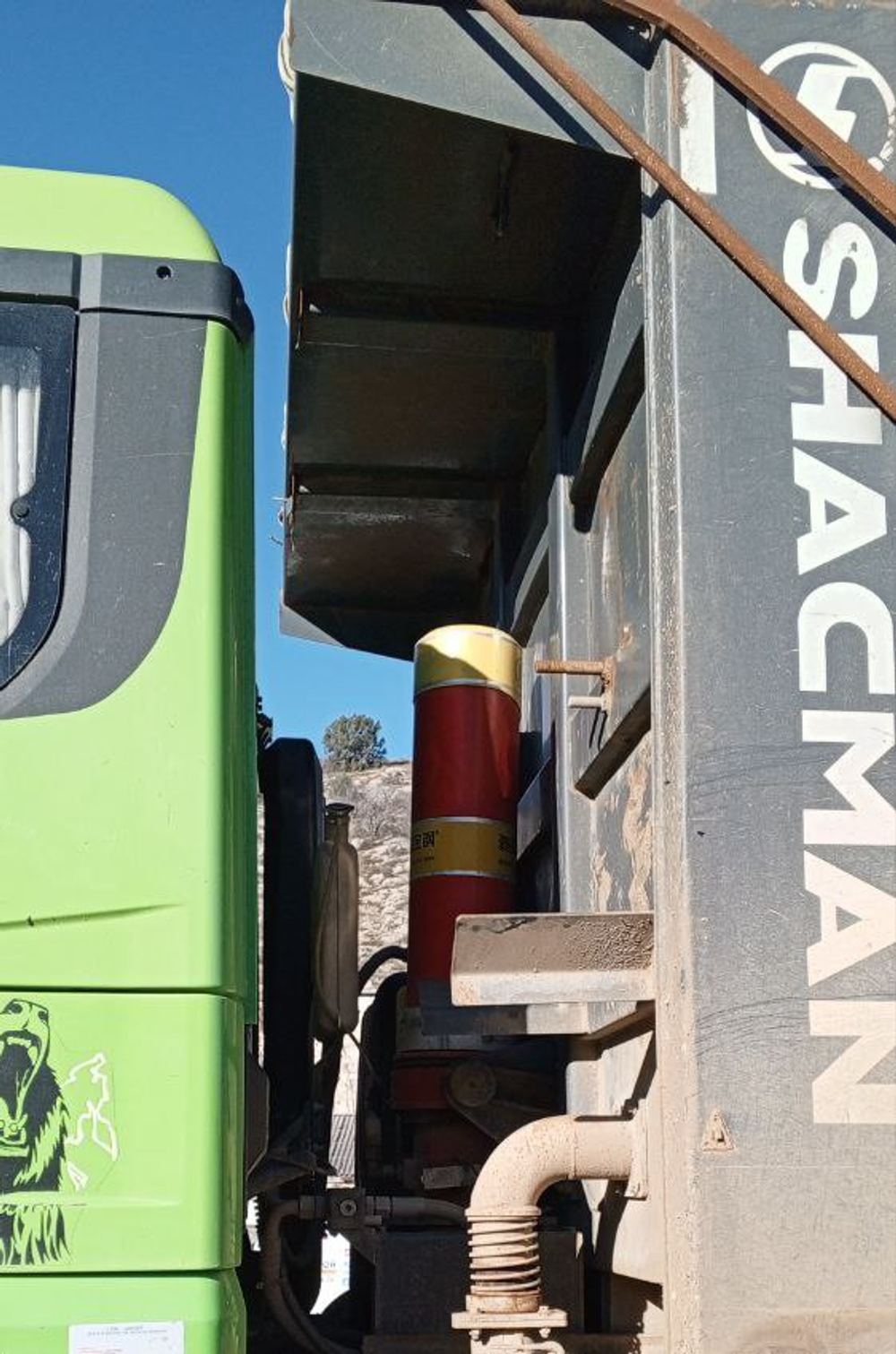 Shacman (Shaanxi) SX* 6x6 Самосвал SX32586V385 (Дизельный, 11,6 л, 423 л.с., МТ)