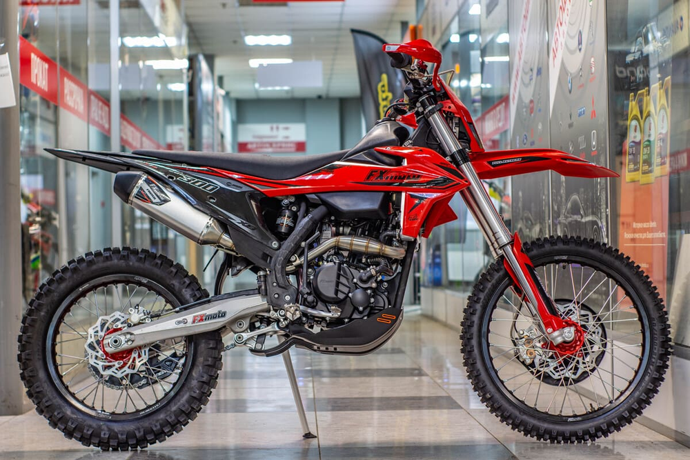 Мотоцикл кроссовый эндуро FXMOTO X8 CBS300