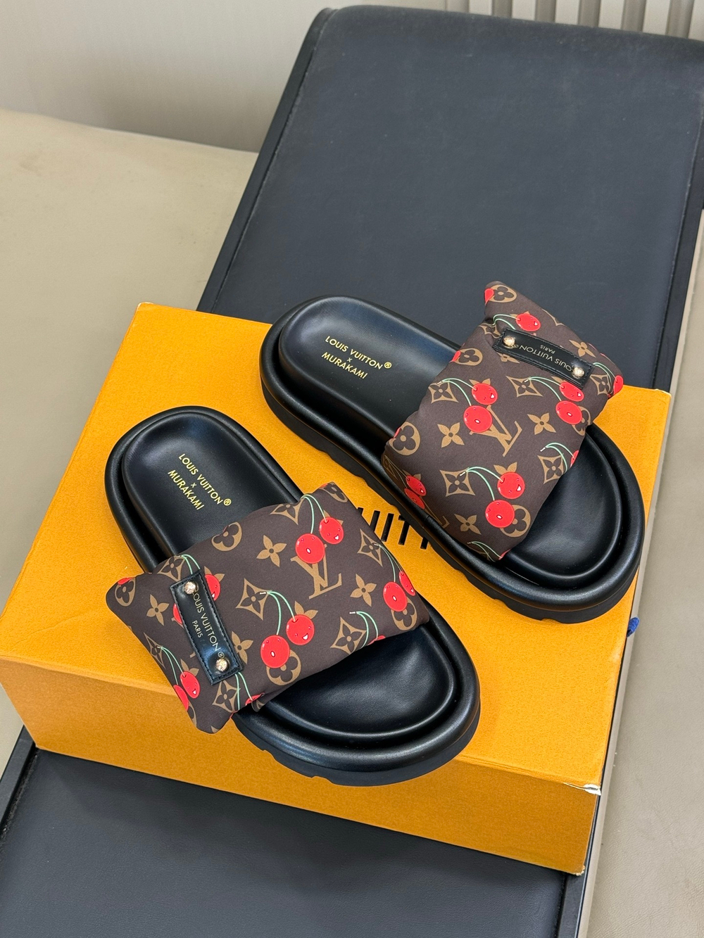 Louis Vuitton Pool Pillow Flat Comfort Mule (4 colors)