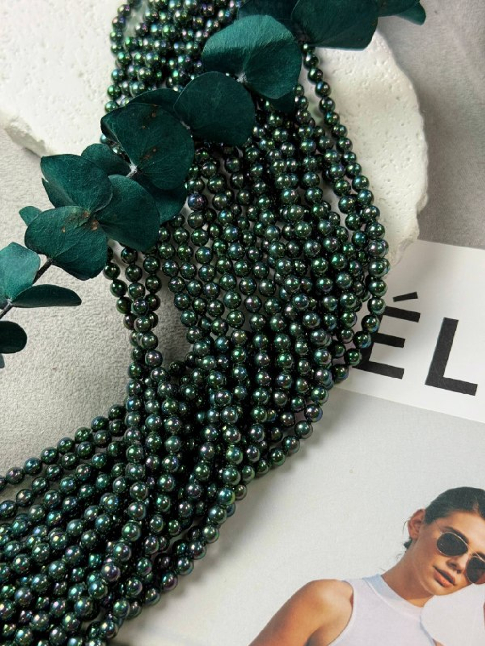 Жемчуг Premium "Зеленый металлик" 4 мм, нить 40 см