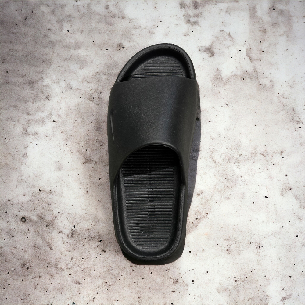 Nike slides black on black sales