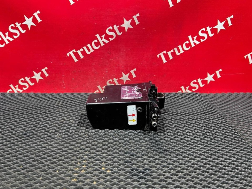 Насос подъема кабины 2016г