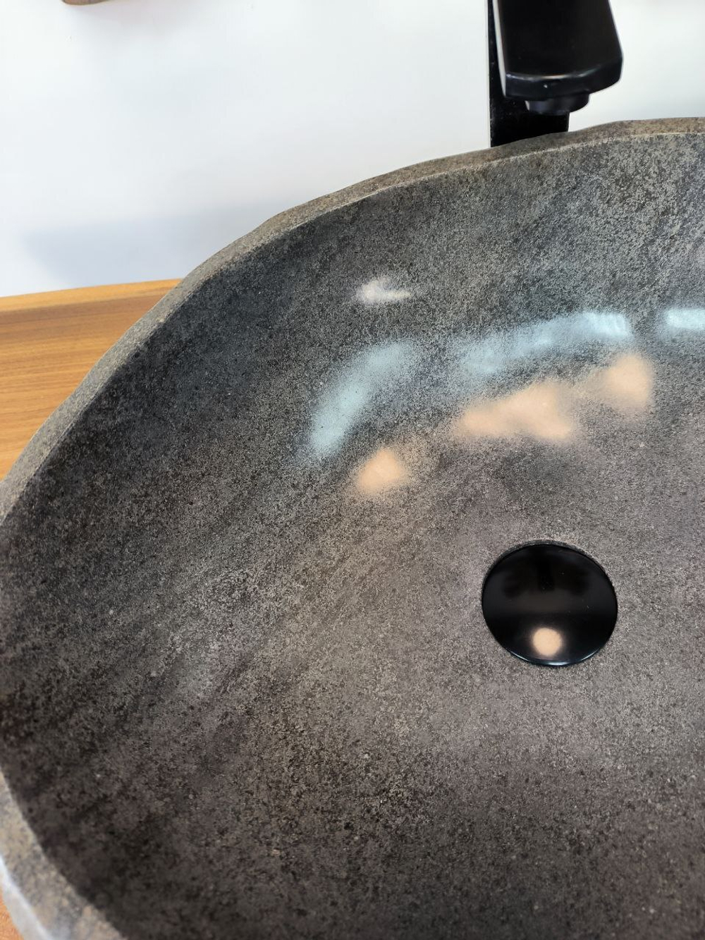 Раковина из речного камня RS-65884 46х44х15 из натурального камня
