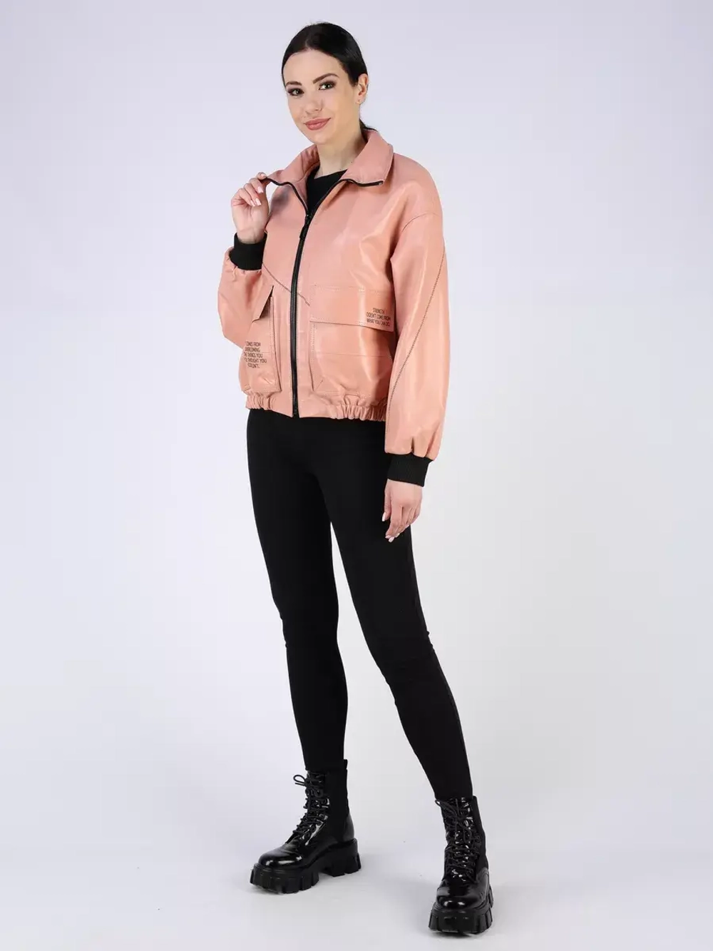 Кожаная куртка демисезонная с капюшоном