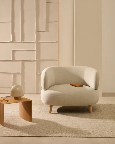 Кресло Luisa из шенилла перламутрового цвета с ножками из массива бука,