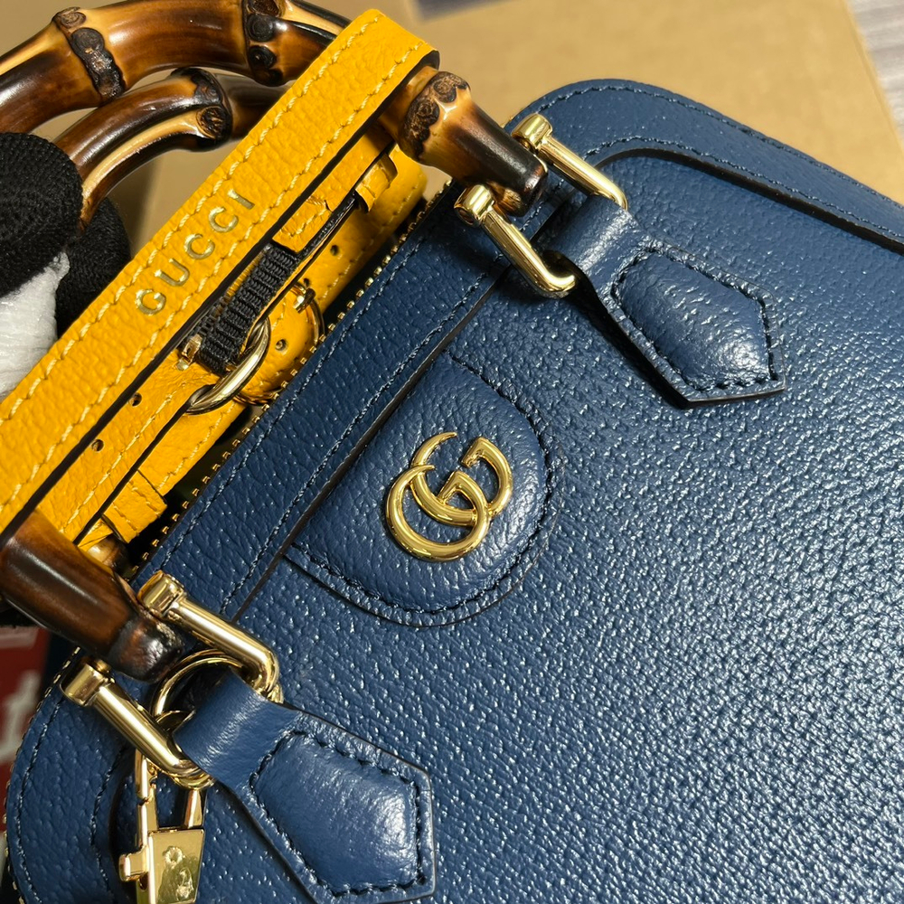 Gucci Diana Mini Tote Bag 20 cm