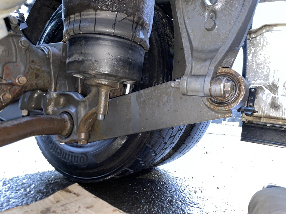 Стабилизатор задний 2023г