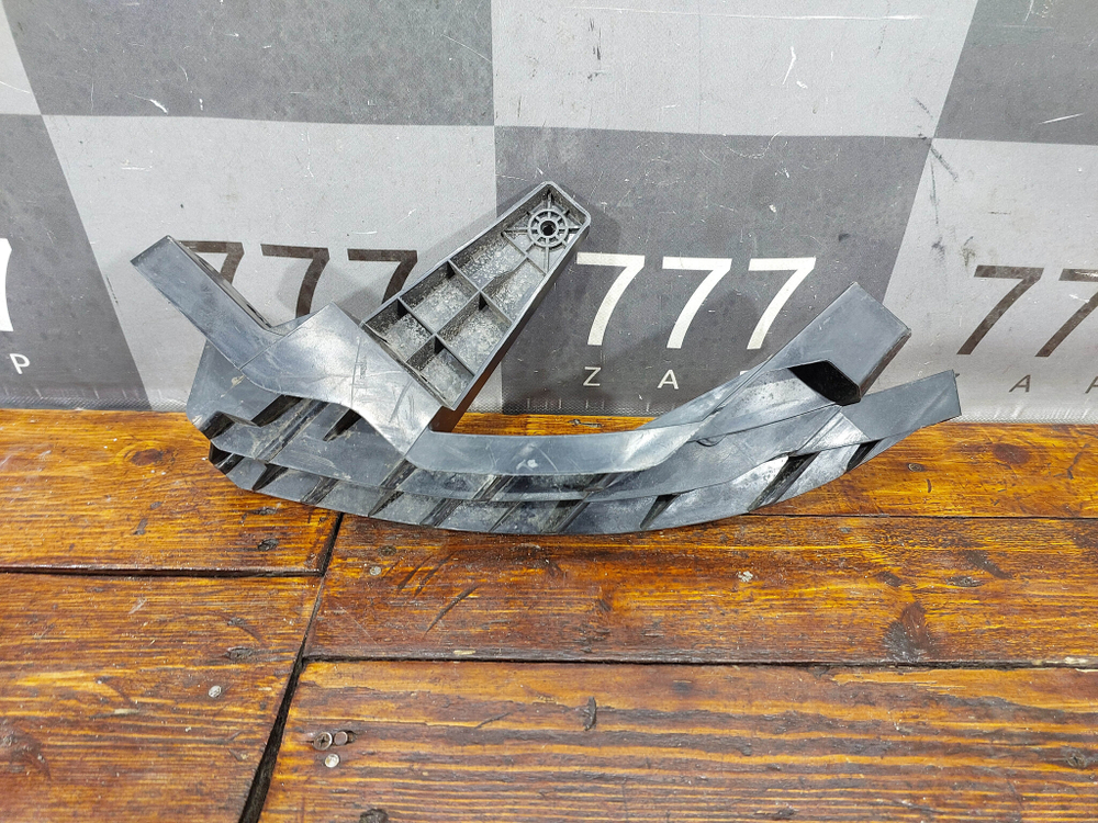 Кронштейн фары правый Haval F7 1 19-24 Б/У Оригинал 4121306XKQ00A