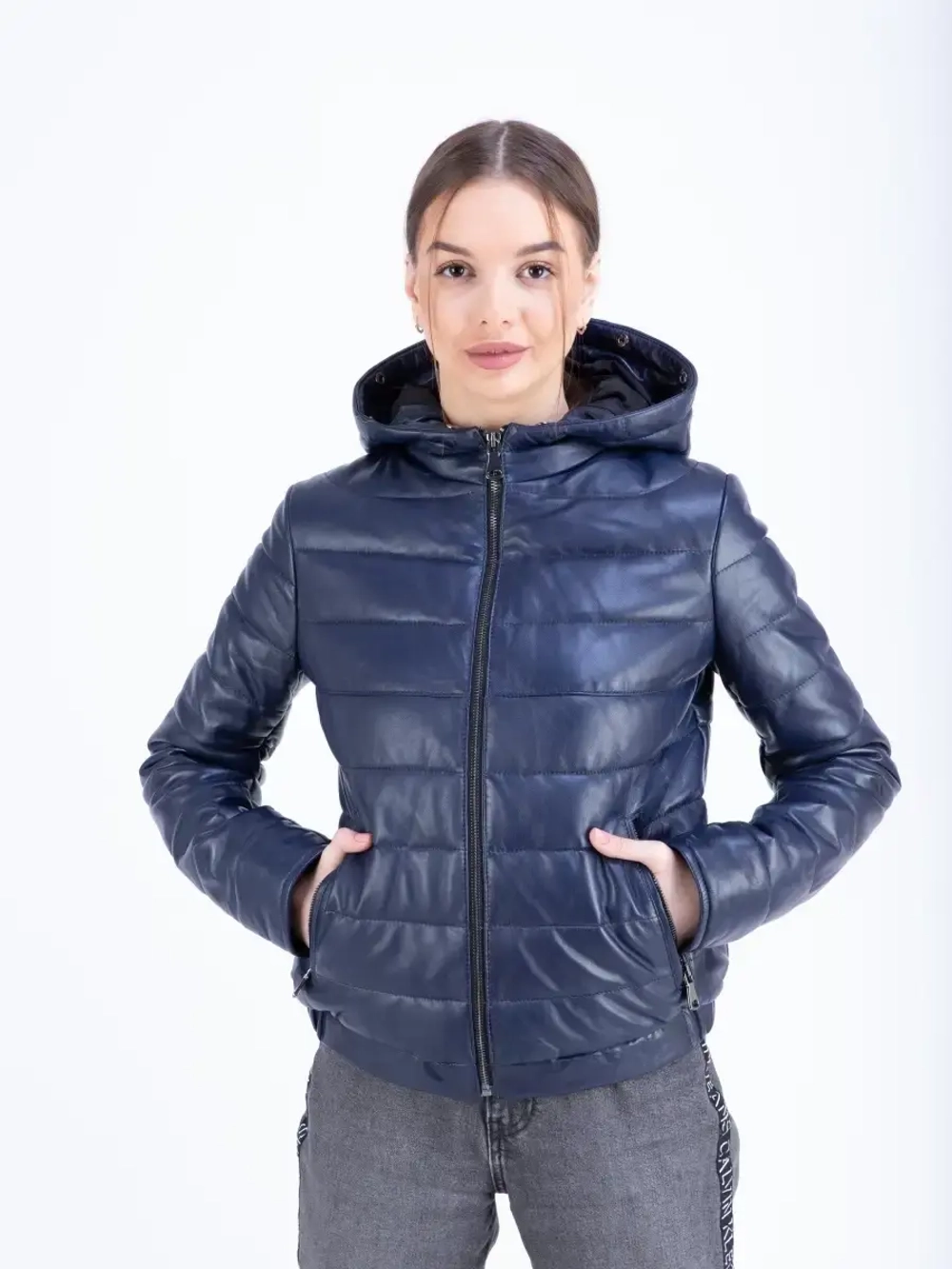 Куртка женская из натуральной  кожи