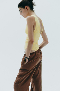 ZARA БОДИ ИЗ ТКАНИ СО СБОРКАМИ АСИММЕТРИЧНОГО КРОЯ, ЖЕЛТЫЙ