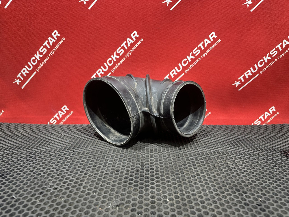 Патрубок воздушного фильтра
