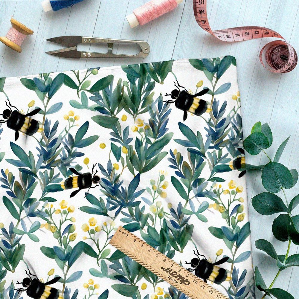 Ткань премиум сатин насекомые в зеленых веточках