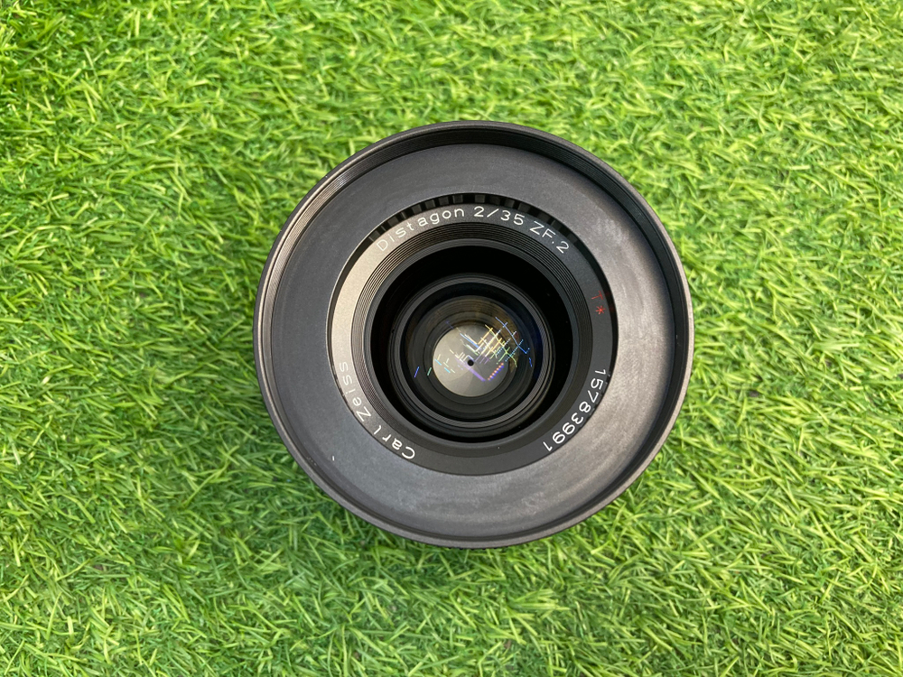 Zeiss Distagon T* 2/35 ZF.2 Nikon F