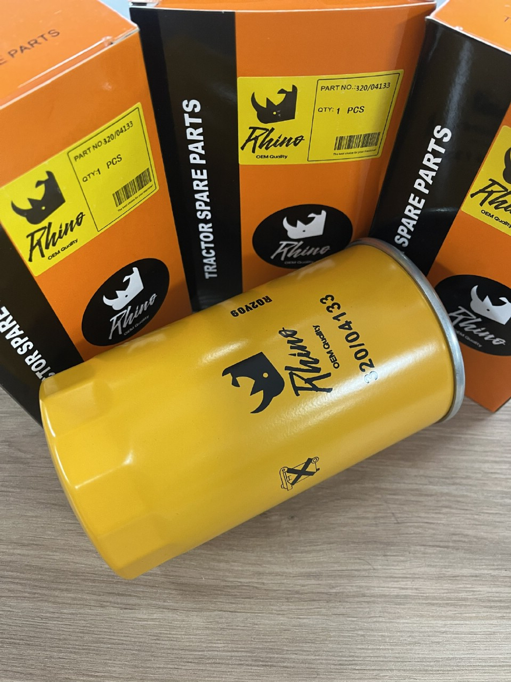 Фильтр масляный двигателя DIESELMAX 320/B4420, 320/04134, 320/04133, ST10001