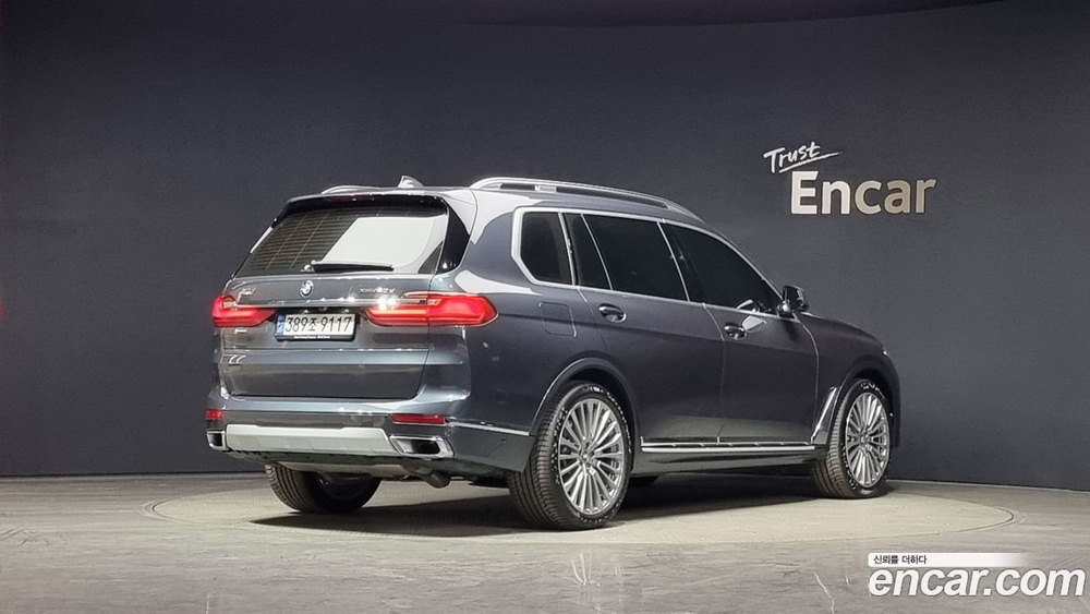 BMW X7 (G07) xDrive 40d Design Pure Excellence 7-и местный (05.2022)
