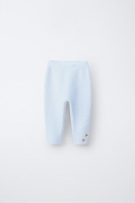 ZARA ТРИКОТАЖНЫЕ БРЮКИ С ВЫШИВКОЙ, ГОЛУБОЙ