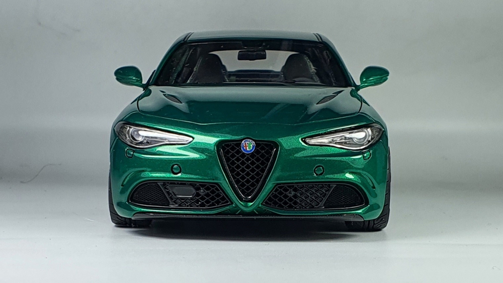 Краска лаковая HobbyLink Alfa Romeo Verde Montreal HP-1201