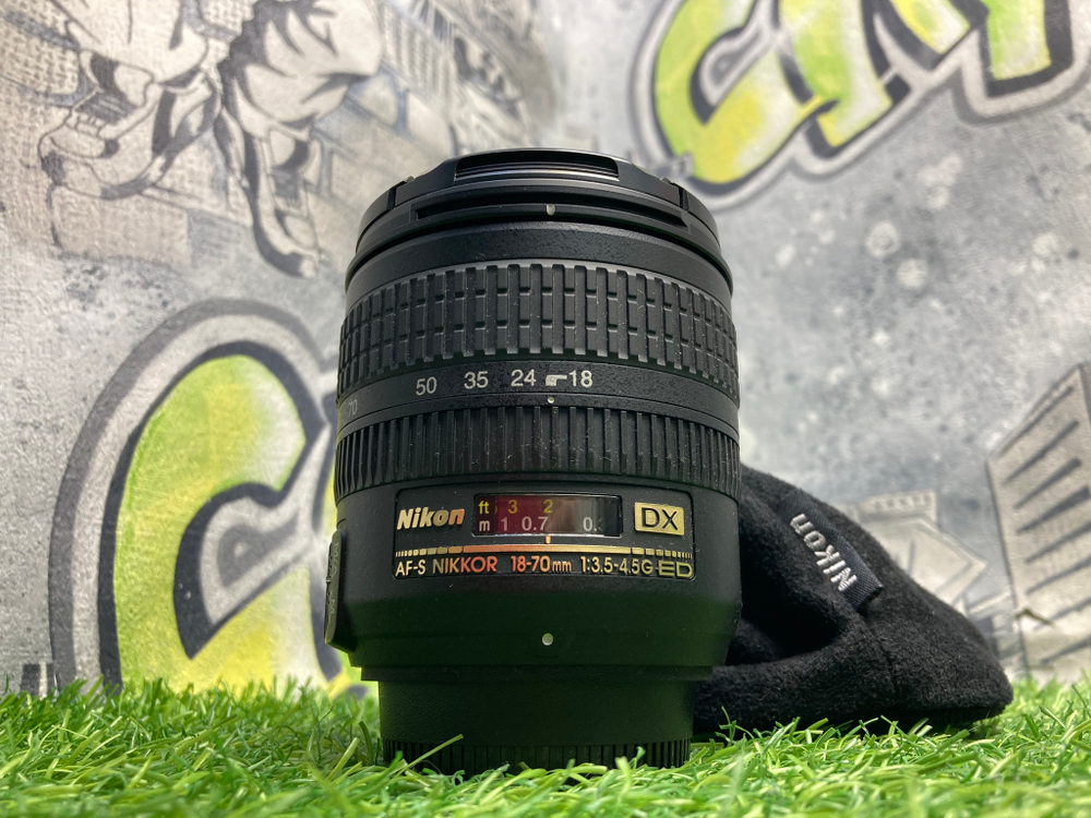 Nikon 18-70mm 3.5-4.5G ED-IF AF-S DX Zoom Nikkor