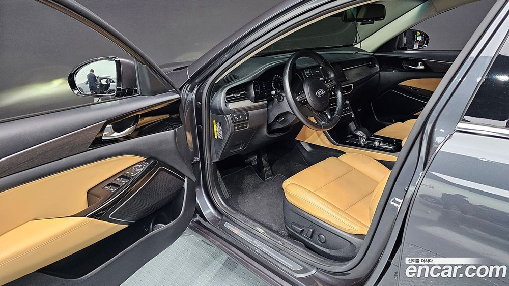 Kia K7 (Cadenza) Premier 2.5 GDI Noblesse (10.2019)