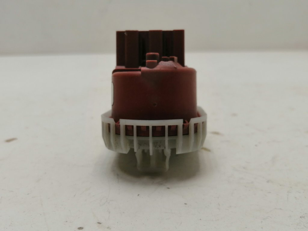 WFC1600 кт115 Датчик уровня воды для стиральной машины Bosch 5550001000 б/у