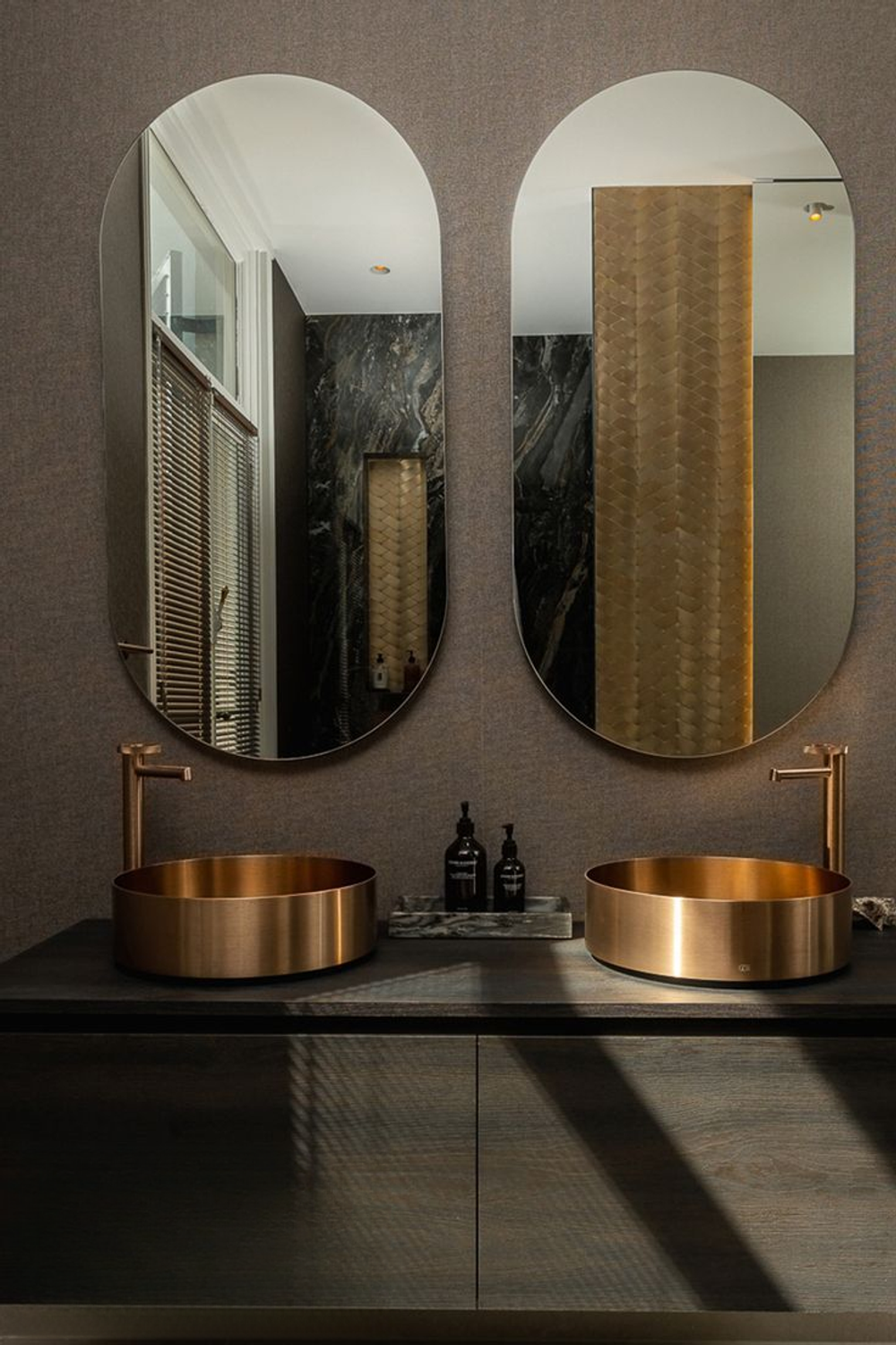 Смеситель для раковины Gessi Anello, высокий, длинный излив, цвет Copper PVD