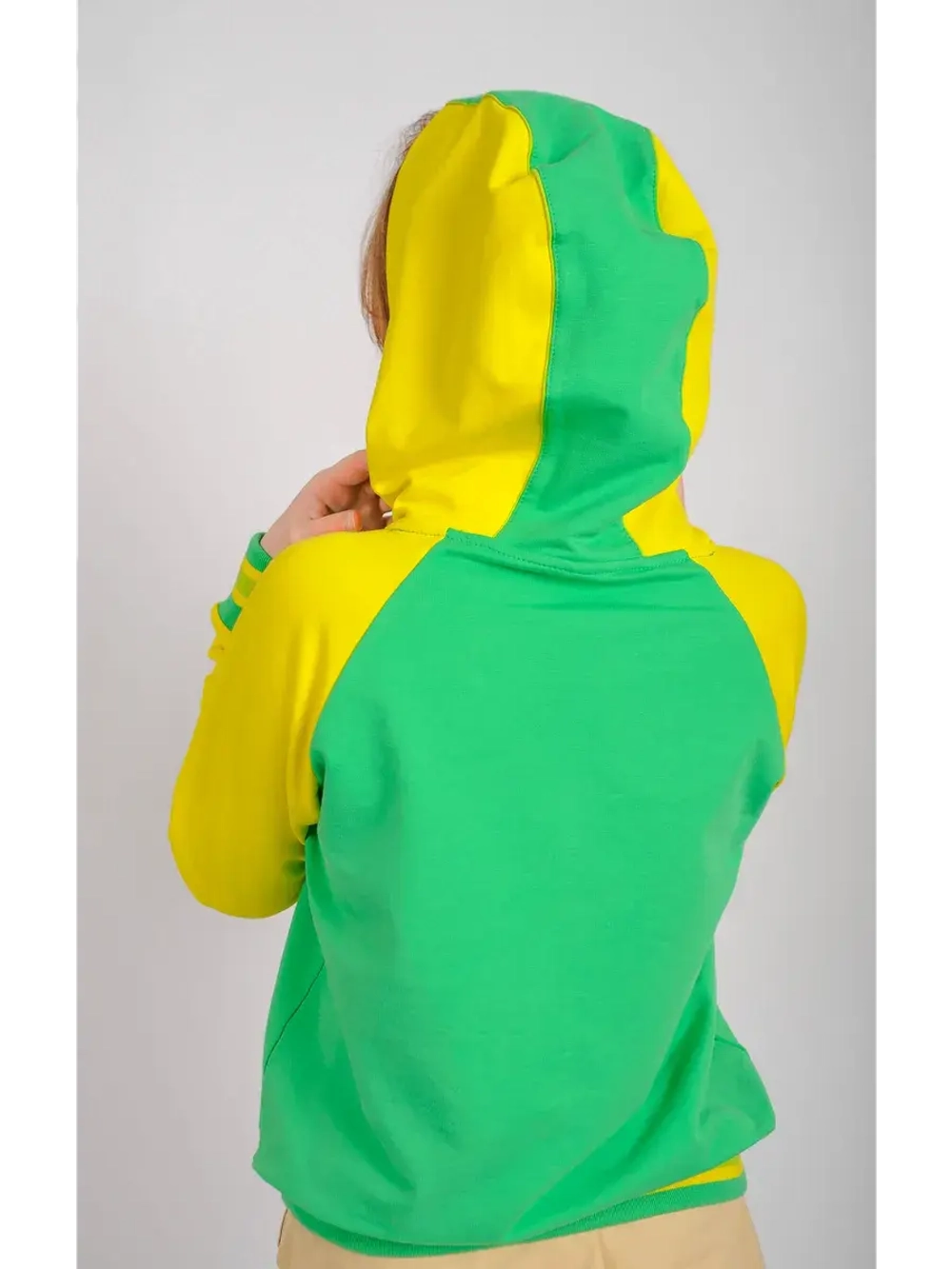 Толстовка с капюшоном