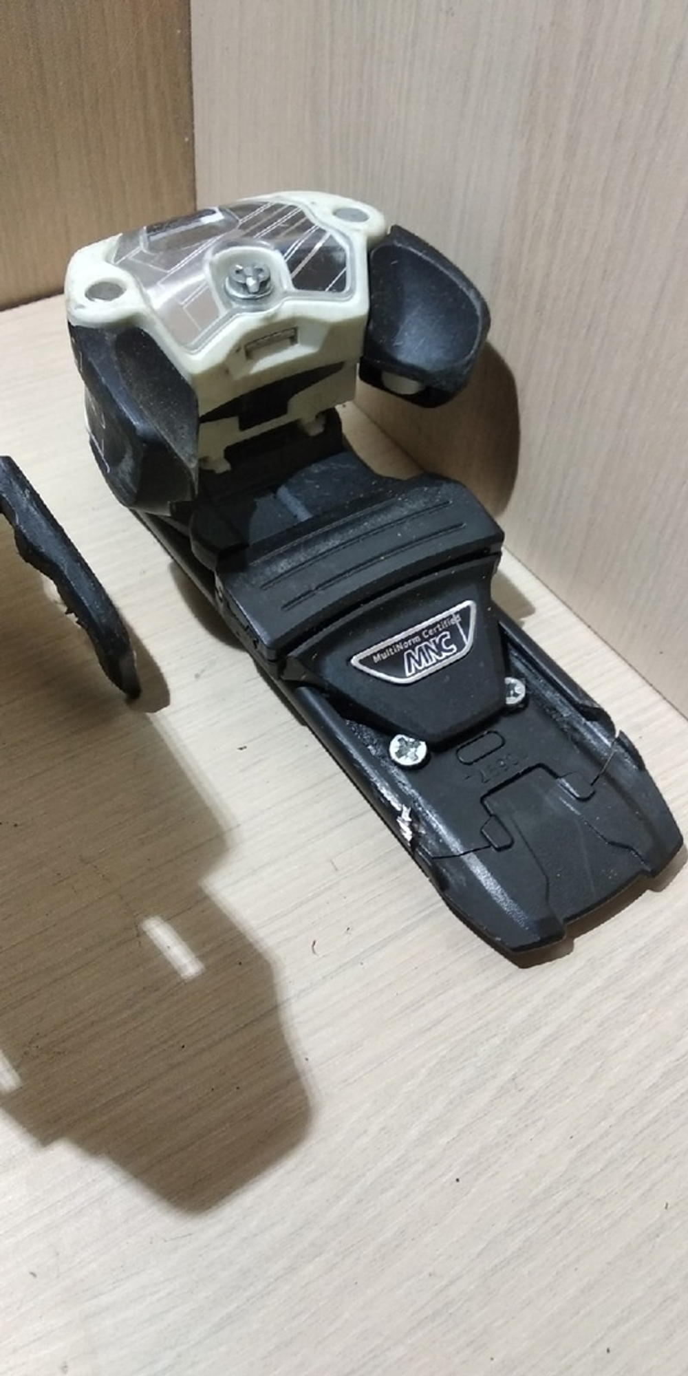 Горнолыжные крепления Atomic  WARDEN 11 MNC