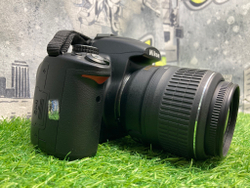 Nikon D5000 kit 18-55mm 2.400 кадров