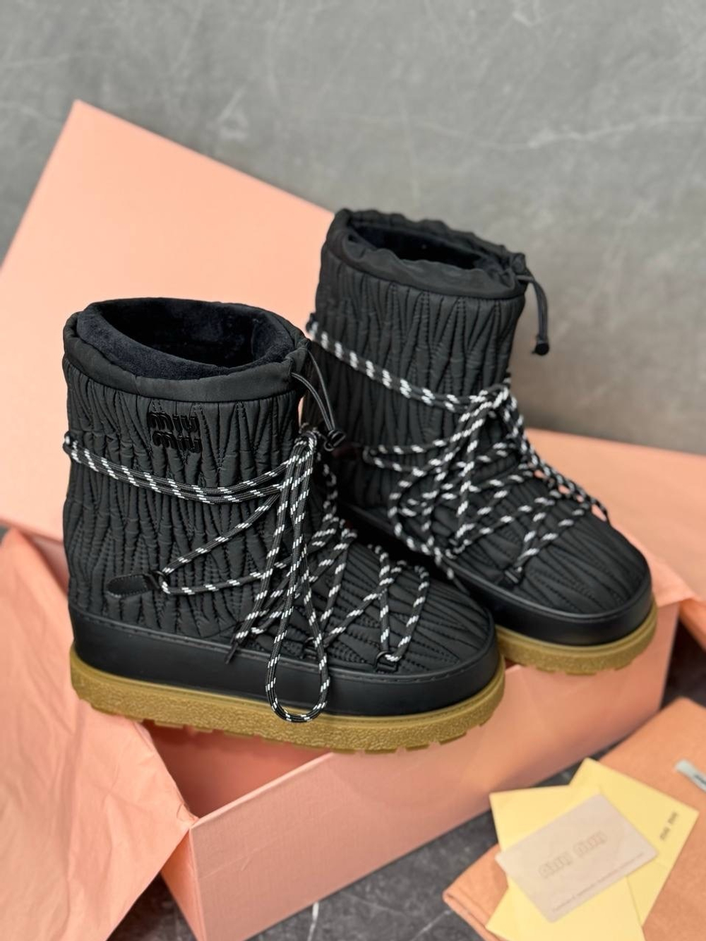 Дутики Miu Miu