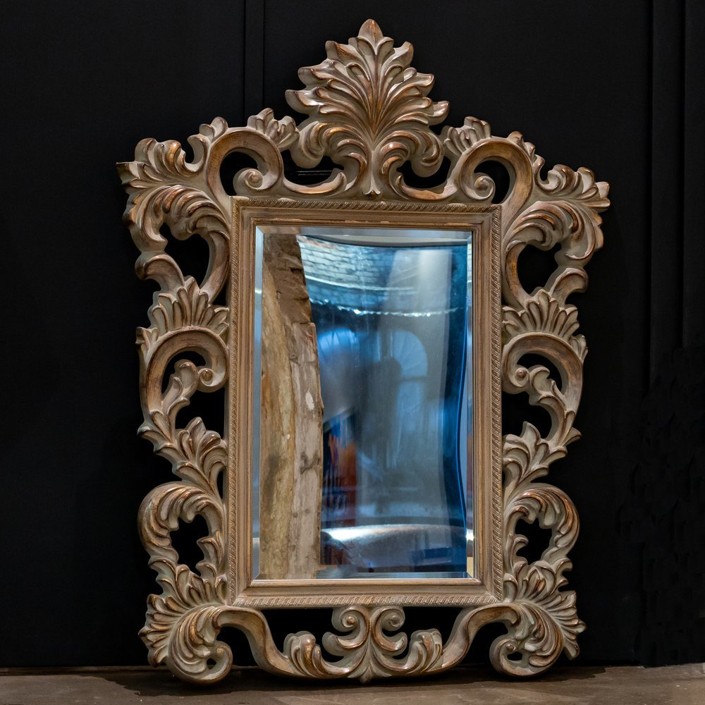 Настенное зеркало Орсини Объект мечты