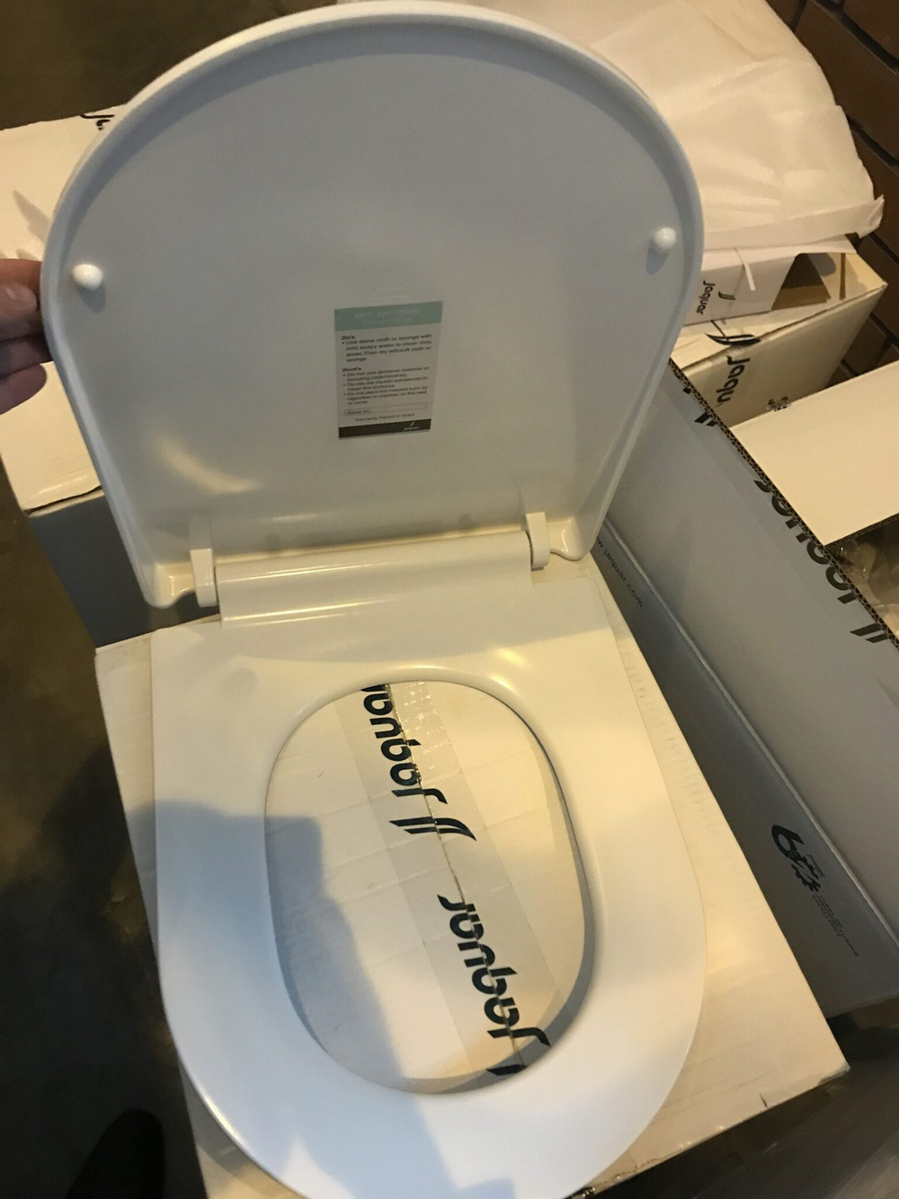 Сиденье из дюропласта SLS-WHT-6103UF
