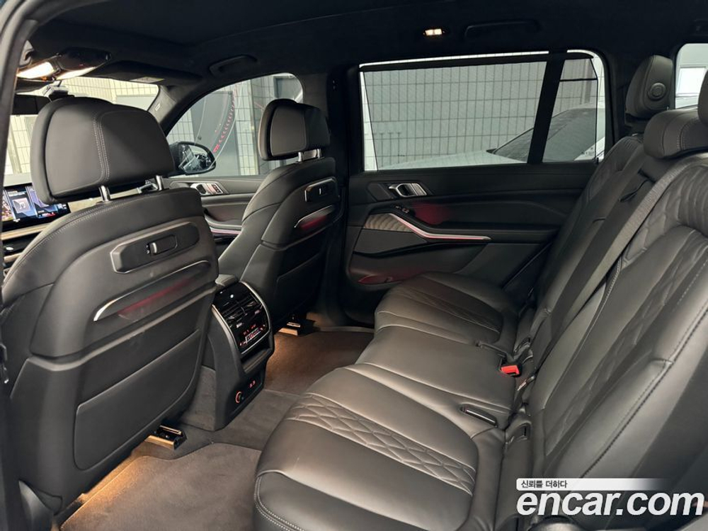 BMW X7 (G07) xDrive 40i Design Pure Excellence 7-и местный (05.2023)