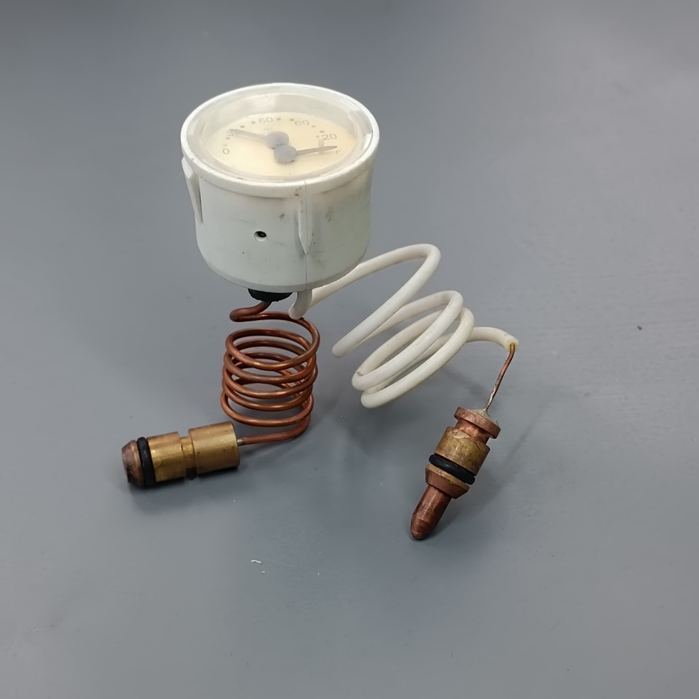 Б/У Манометр для котлов VIESSMANN Vitopend Turbo/Atmo WH0A (термоманометр) арт. 7823285, 7827925