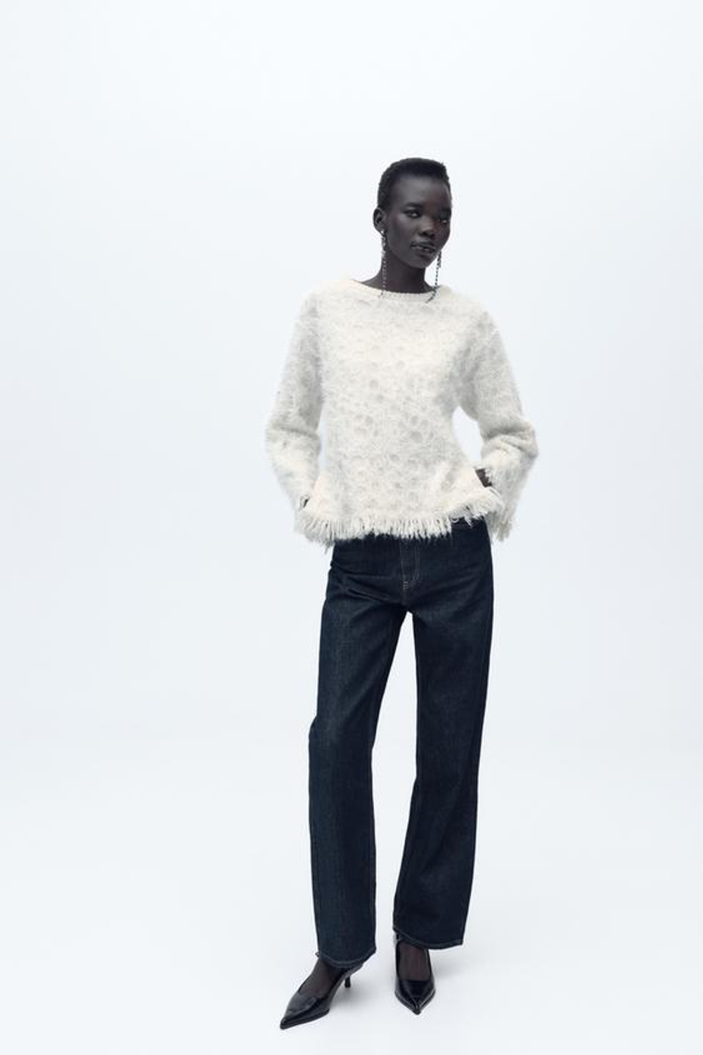 ZARA СВИТЕР С ВЫШИВКОЙ И БАХРОМОЙ, ЭКРЮ