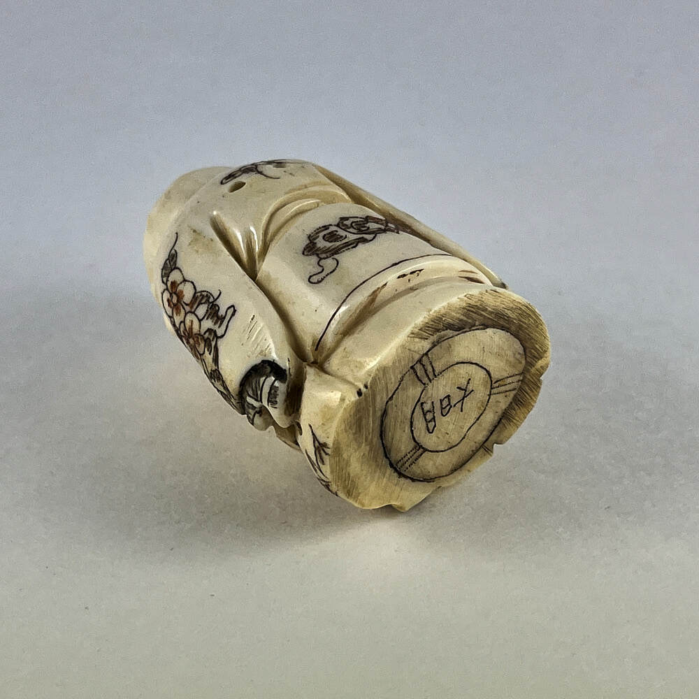 Статуэтка нэцкэ Хотей с пузом