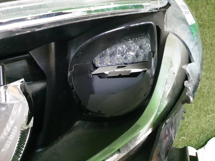 Битая Фара левая Mercedes B w246 (2014-2018) LED