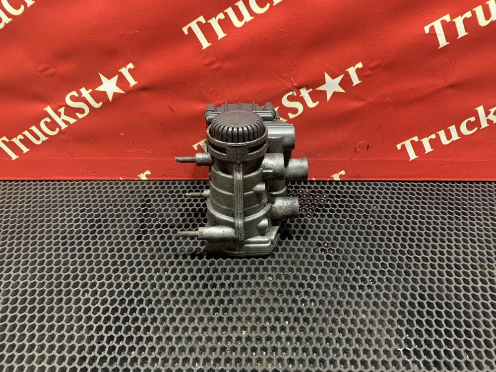 Кран управления тормозами прицепа 2020г.