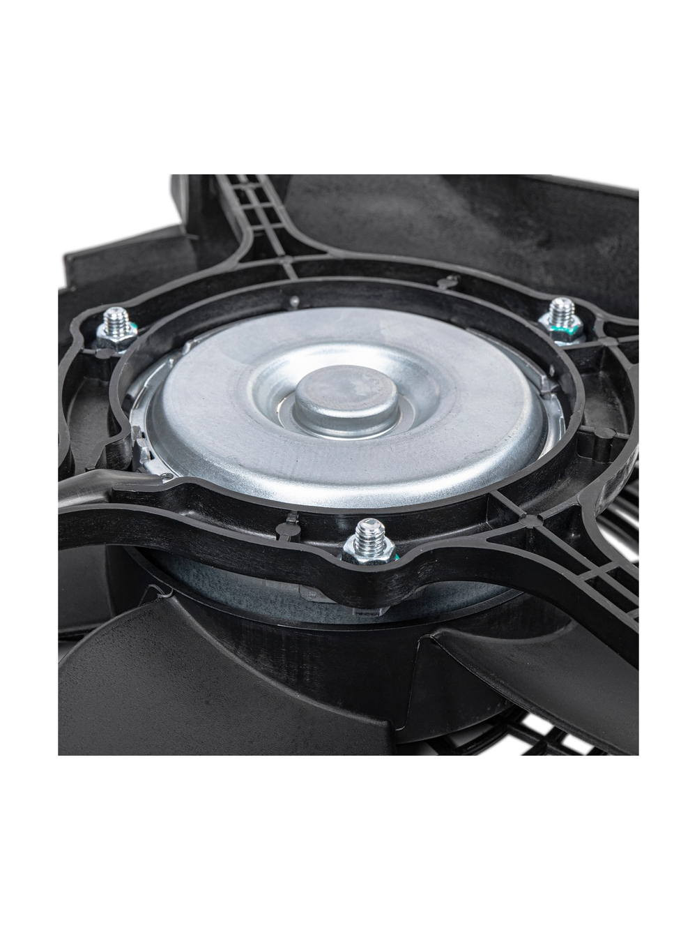 Вентилятор кондиционера в сборе MITSUBISHI L200 2.5TD 06-16/Pajero Sport 2.5D 08- GANZ GIC06493