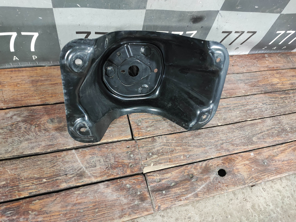 Кронштейн запасного колеса Tank 300 21-нв Б/У Оригинал 6309100XKV19C