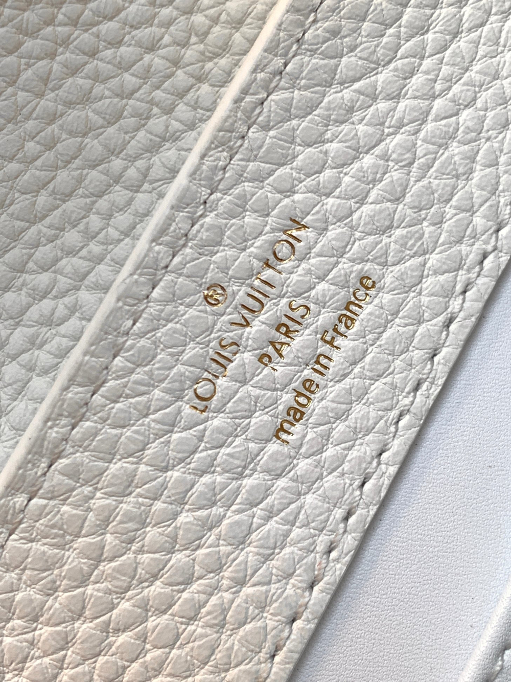Louis Vuitton Capucines Mini