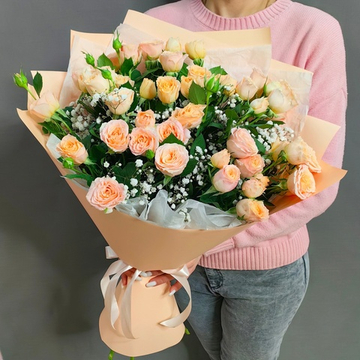 Букет из кустовых роз сорта "Axana"