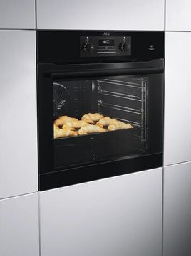 Электрический духовой шкаф AEG BEB 351110 B