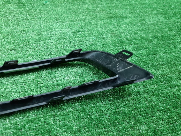 Накладка заднего бампера левая Audi Q8 (18-23)