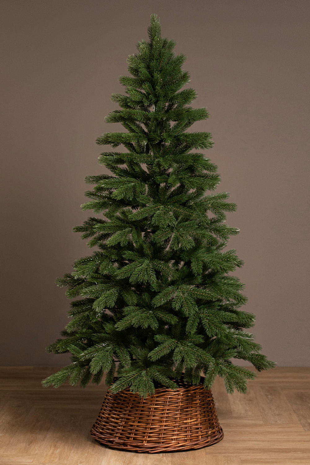 Ель искусственная Ивановская 1,7 м подставка пластик 100% Литые веточки Елушка/МаксКристмас