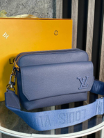 Сумка-мессенджер Louis Vuitton