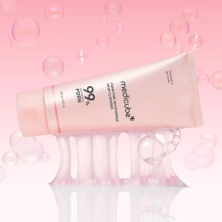 MEDICUBE Пенка очищающая PDRN Pink Niacinemide Whip Cleanser (120 г)