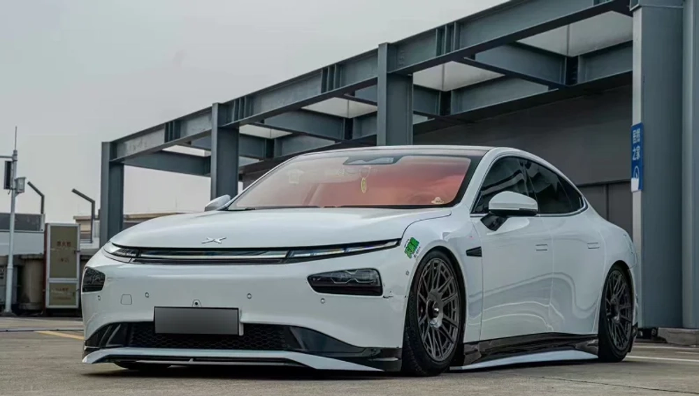 Обвес для XPENG P7 2020-2024 Хпенг