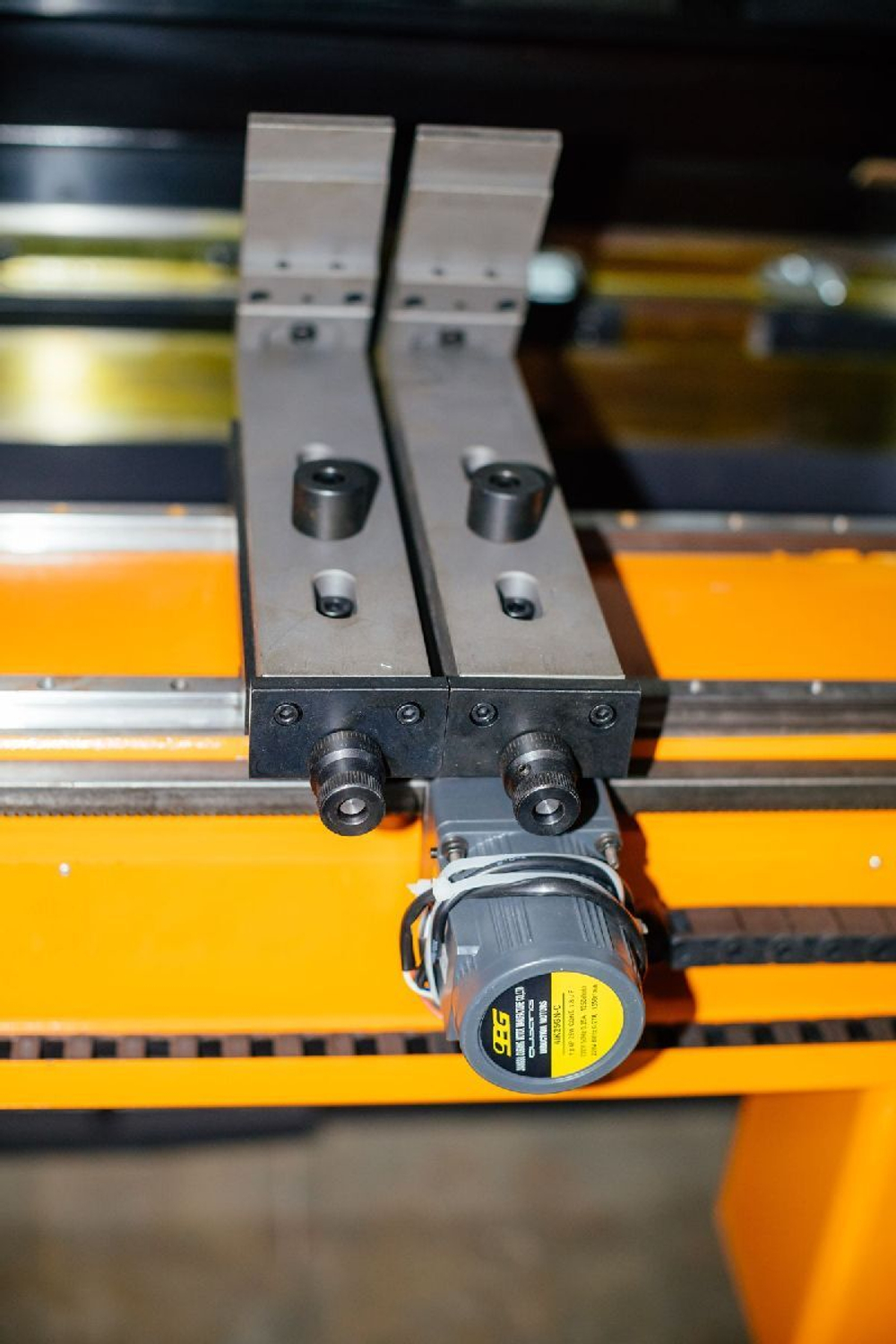 Гидравлический листогибочный пресс с ЧПУ B-Power P 40/2000