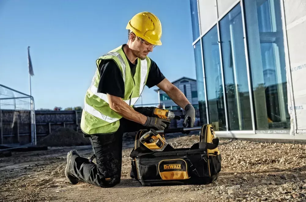 Сумка для электроинструмента с открытым верхом DEWALT Power Tools Tote 1-79-208