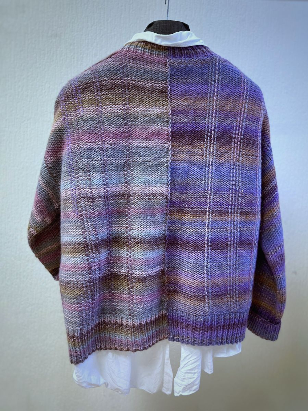 Вязаный кардиган оверсайз с V вырезом Spark на пуговицах